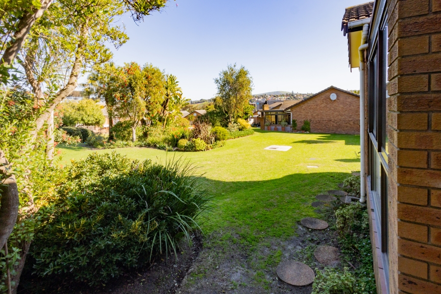 3 Bedroom Property for Sale in Kenridge Western Cape